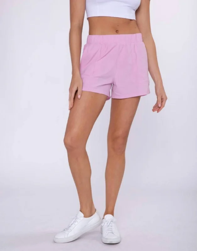 Athleisure Running Shorts In Pink